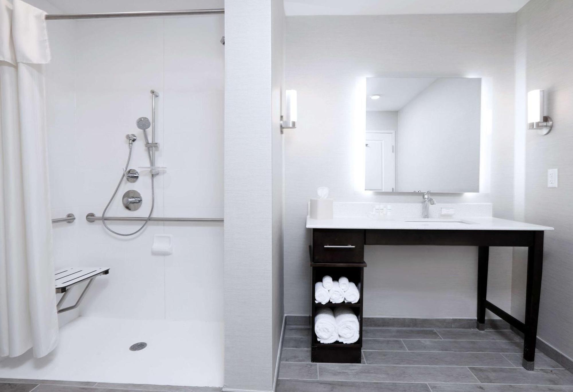 Homewood Suites By Hilton West Fargo/Sanford Medical Center Ngoại thất bức ảnh