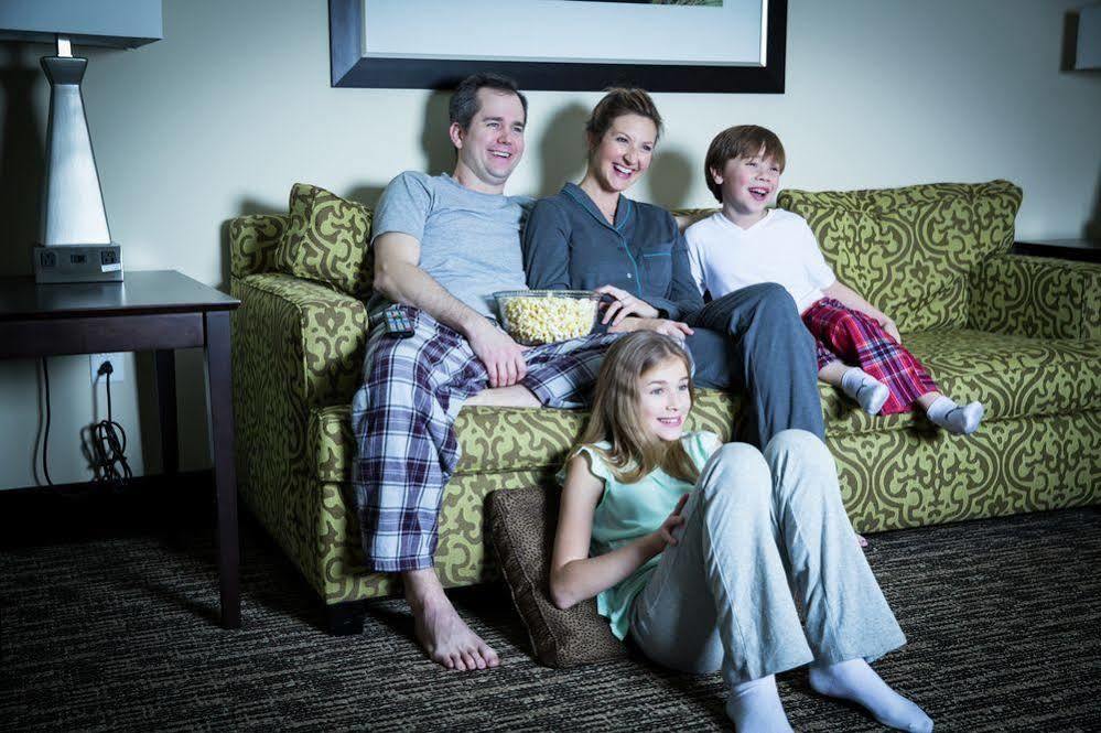 Homewood Suites By Hilton West Fargo/Sanford Medical Center Ngoại thất bức ảnh